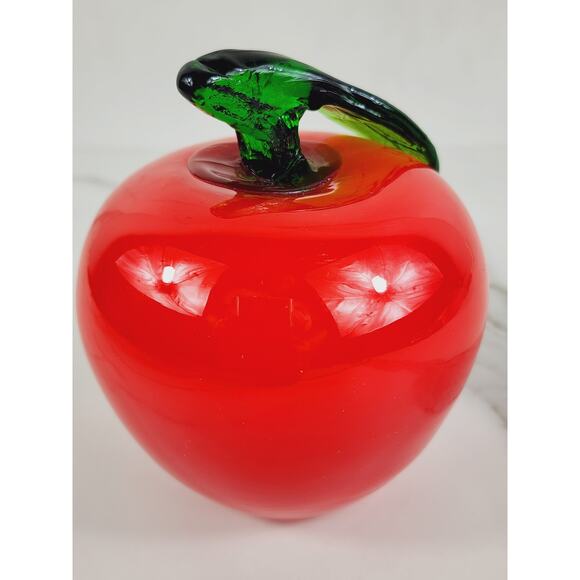 Art Glass Hand Blow Red Apple w/ Green Leaf Fruit Vegetable 4" Life Size 90s Vtg - Picture 7 of 14